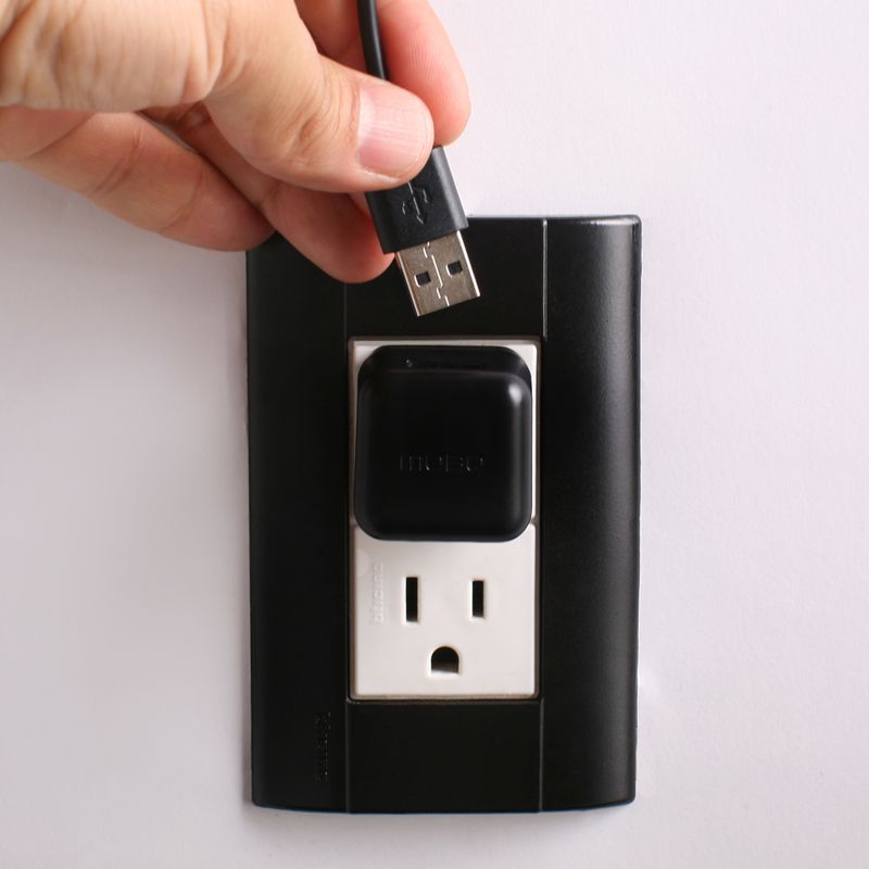 CARGADOR-MOBO-USB-DUAL-NEGRO-1A-5W-04